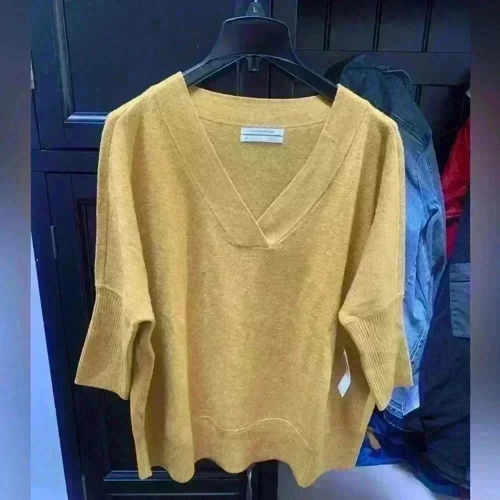 Anthropologie 100% Merino wool woman’s sweater NWT.  size S